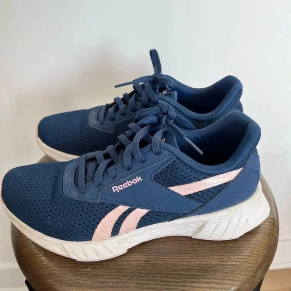 Reebok navy blue and  pink running shoes - Picture 6 of 9